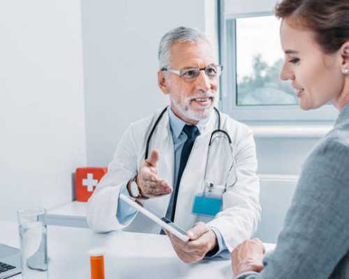 合法乌克兰供卵代孕,有生育史的高龄女性做试管成功率不乐观，年龄越大成功